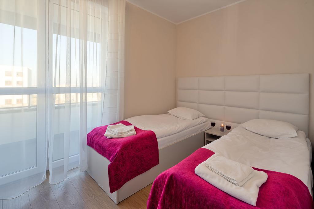 City Aparthotel Ochota Warszawa Værelse billede